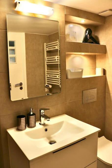 Apartment Glyfada Path Of Poets Athens