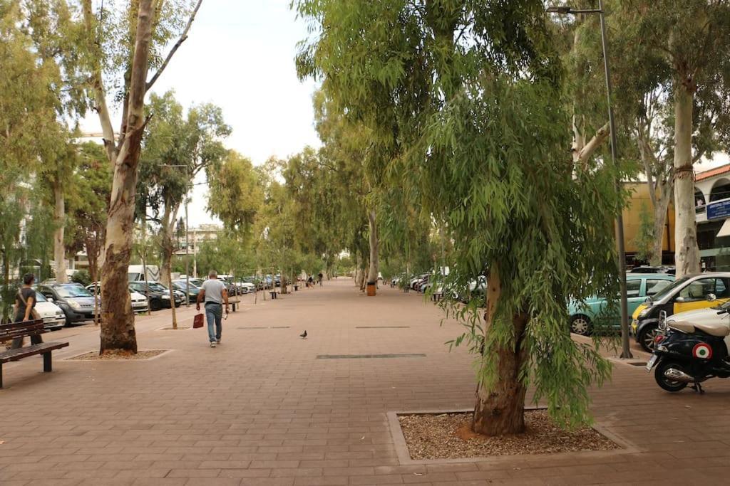 Glyfada Path Of Poets * Athens